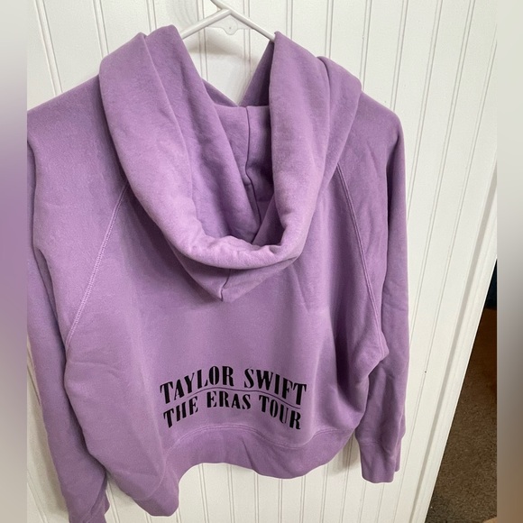 Taylor Swift Lavender Hoodie The Eras Tour Swiftie Size M - Picture 4 of 9